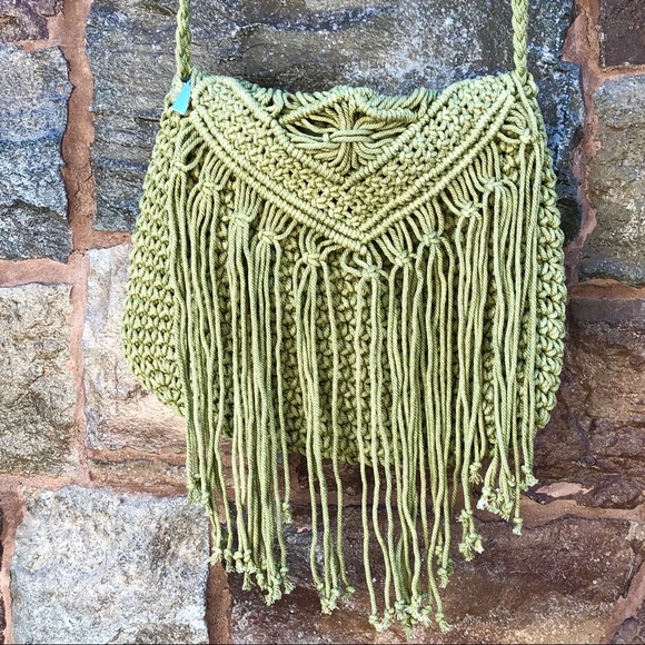 🎉HP🎉FRINGE MACRAME SHOULDER/CROSSBODY BAG - Picture 2 of 8
